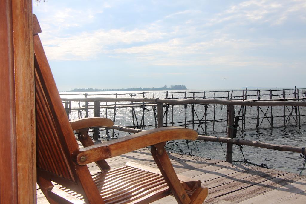Bintan Laguna Restaurant And Resort Teluk Bakau Стая снимка