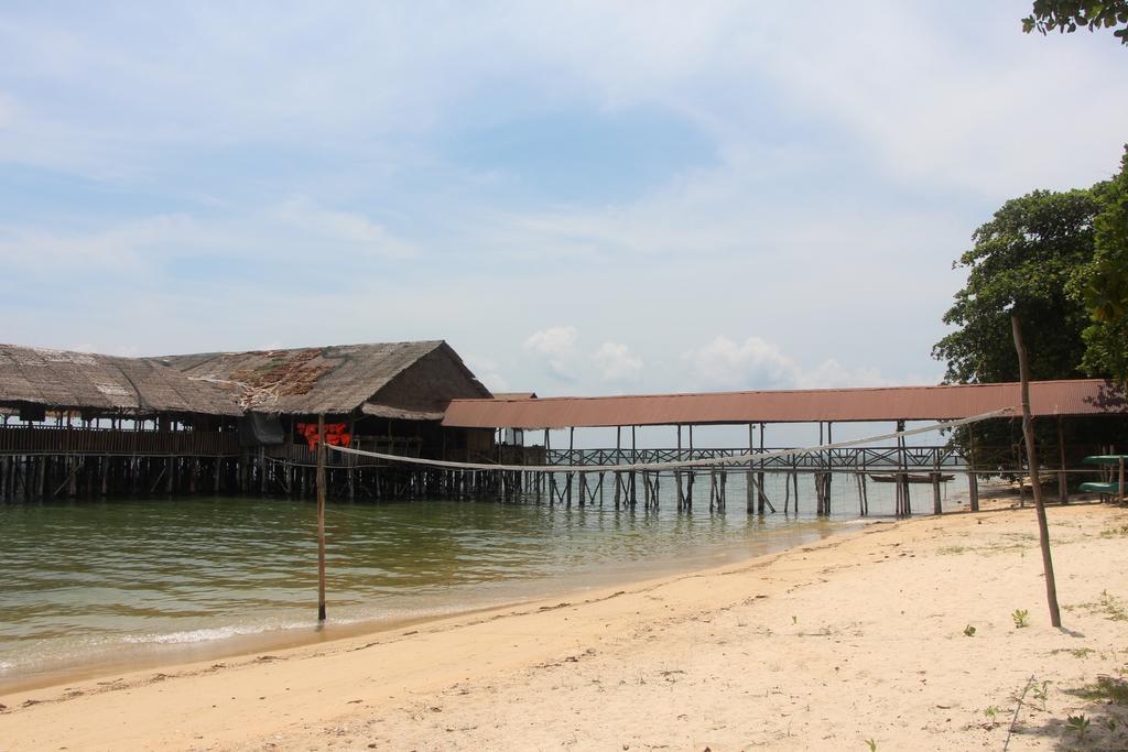Bintan Laguna Restaurant And Resort Teluk Bakau Екстериор снимка
