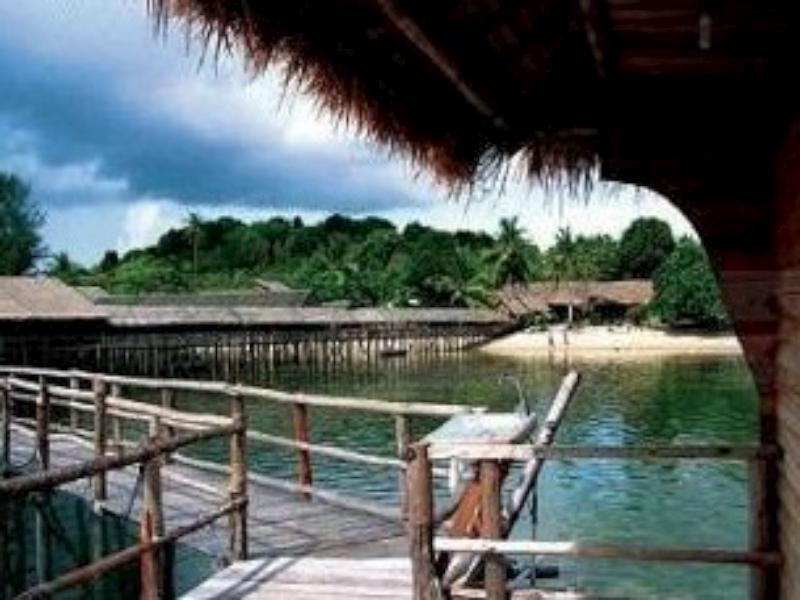 Bintan Laguna Restaurant And Resort Teluk Bakau Екстериор снимка