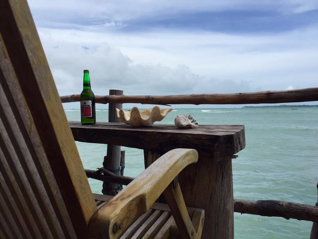Bintan Laguna Restaurant And Resort Teluk Bakau Екстериор снимка